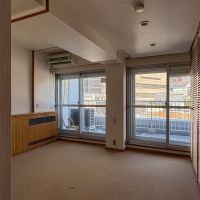 渋谷区南平台町の賃貸物件/カーペット張りで落ち着く洋室