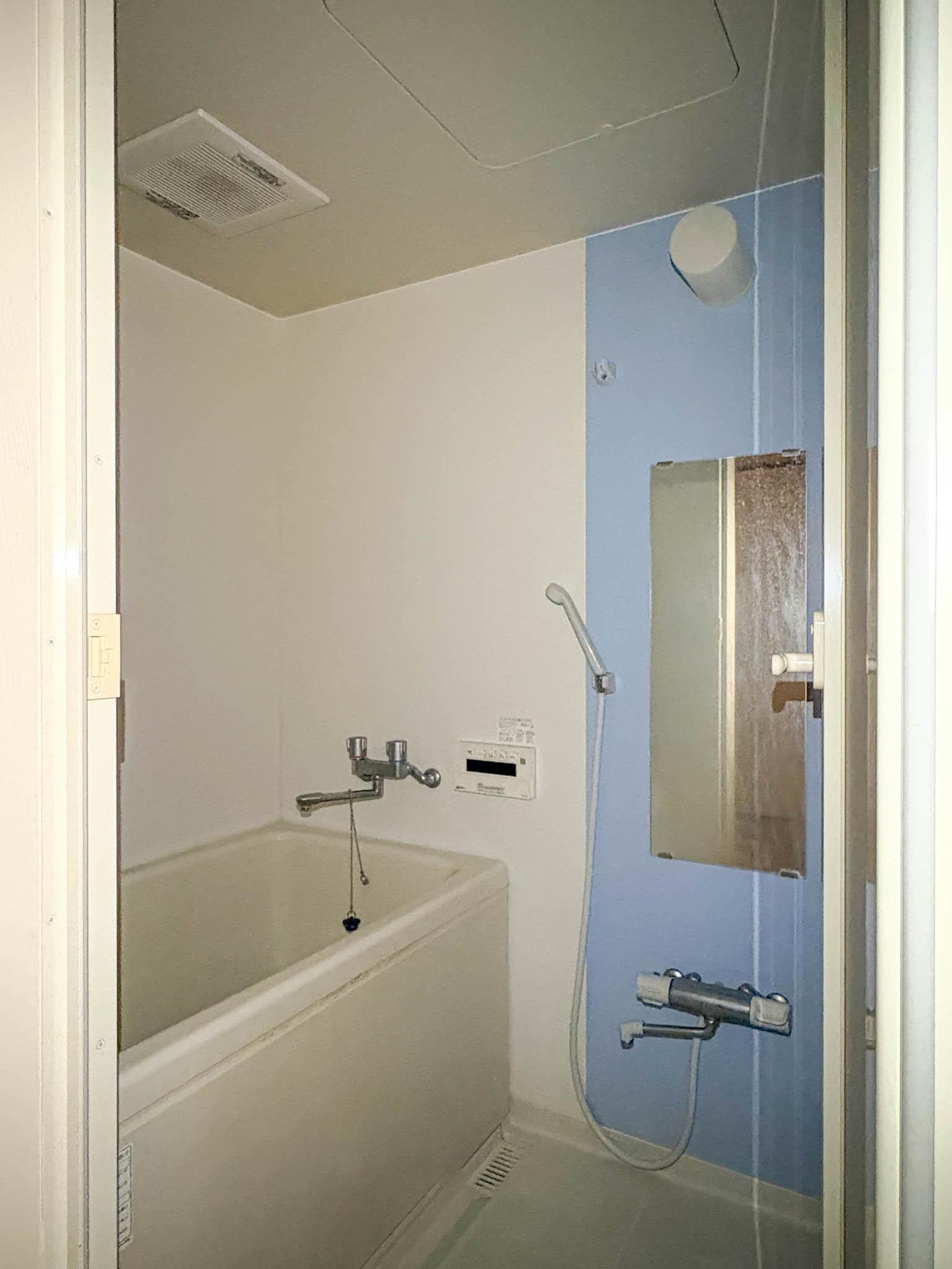 渋谷区南平台町の賃貸物件/シンプルなバスルーム