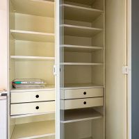 渋谷区南平台町の賃貸物件/収納棚の奥行きは30cmくらい