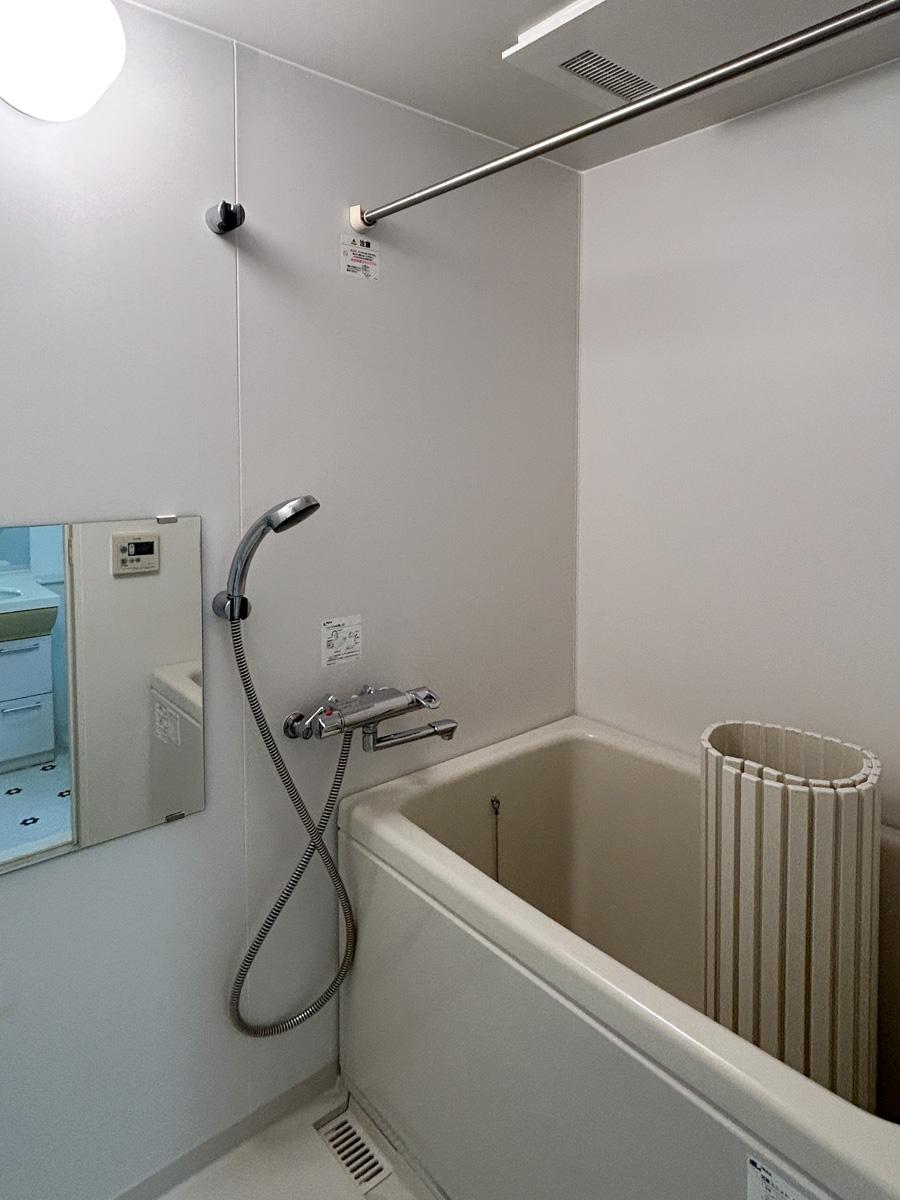 文京区千石の賃貸物件/バスルーム。浴室乾燥もついています。