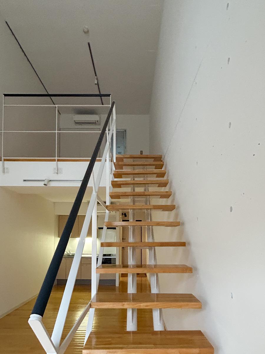 文京区千石の賃貸物件/階段