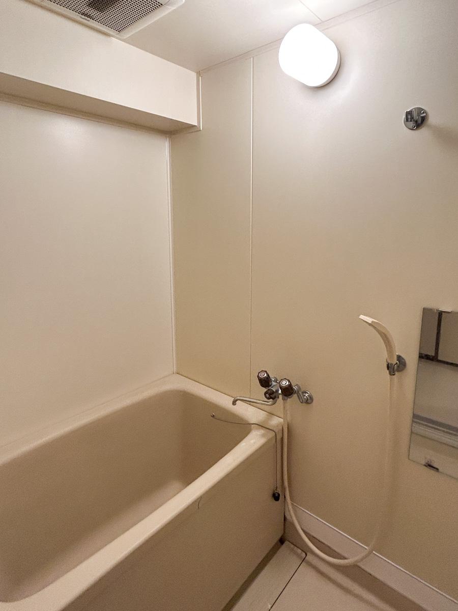 渋谷区富ヶ谷の賃貸物件/バスルーム。追いだきはついていません。