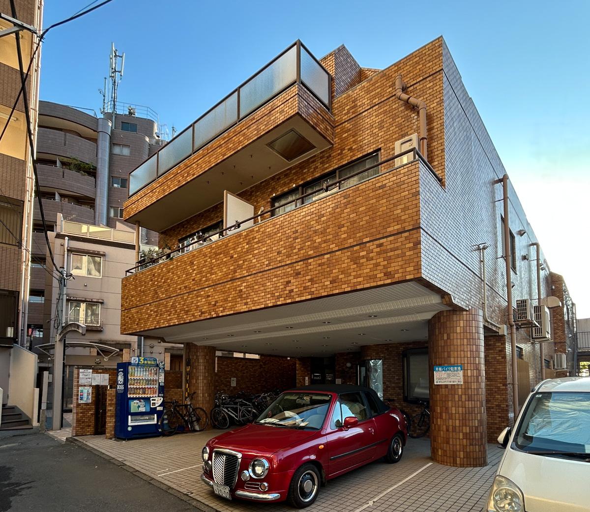 渋谷区富ヶ谷の賃貸物件/マンション外観