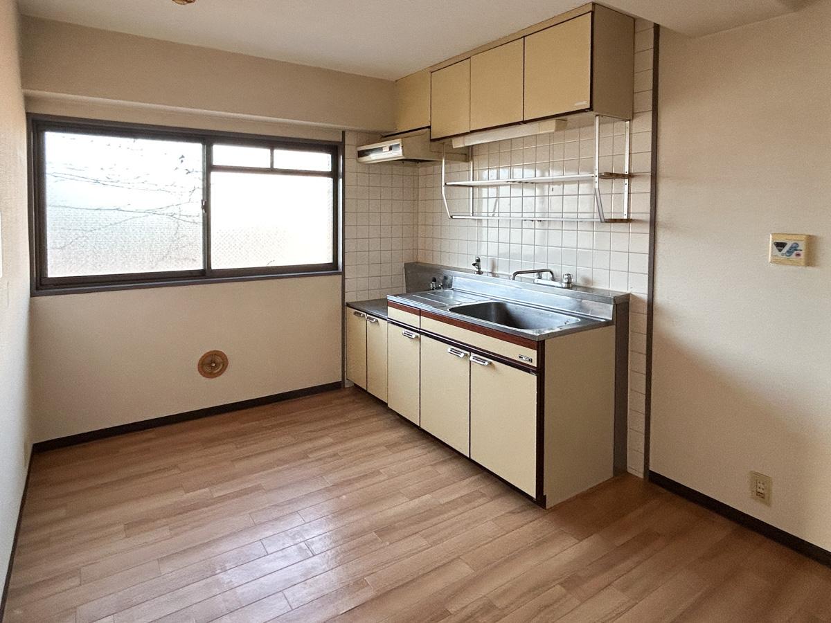 渋谷区富ヶ谷の賃貸物件/ダイニングキッチン別角度から