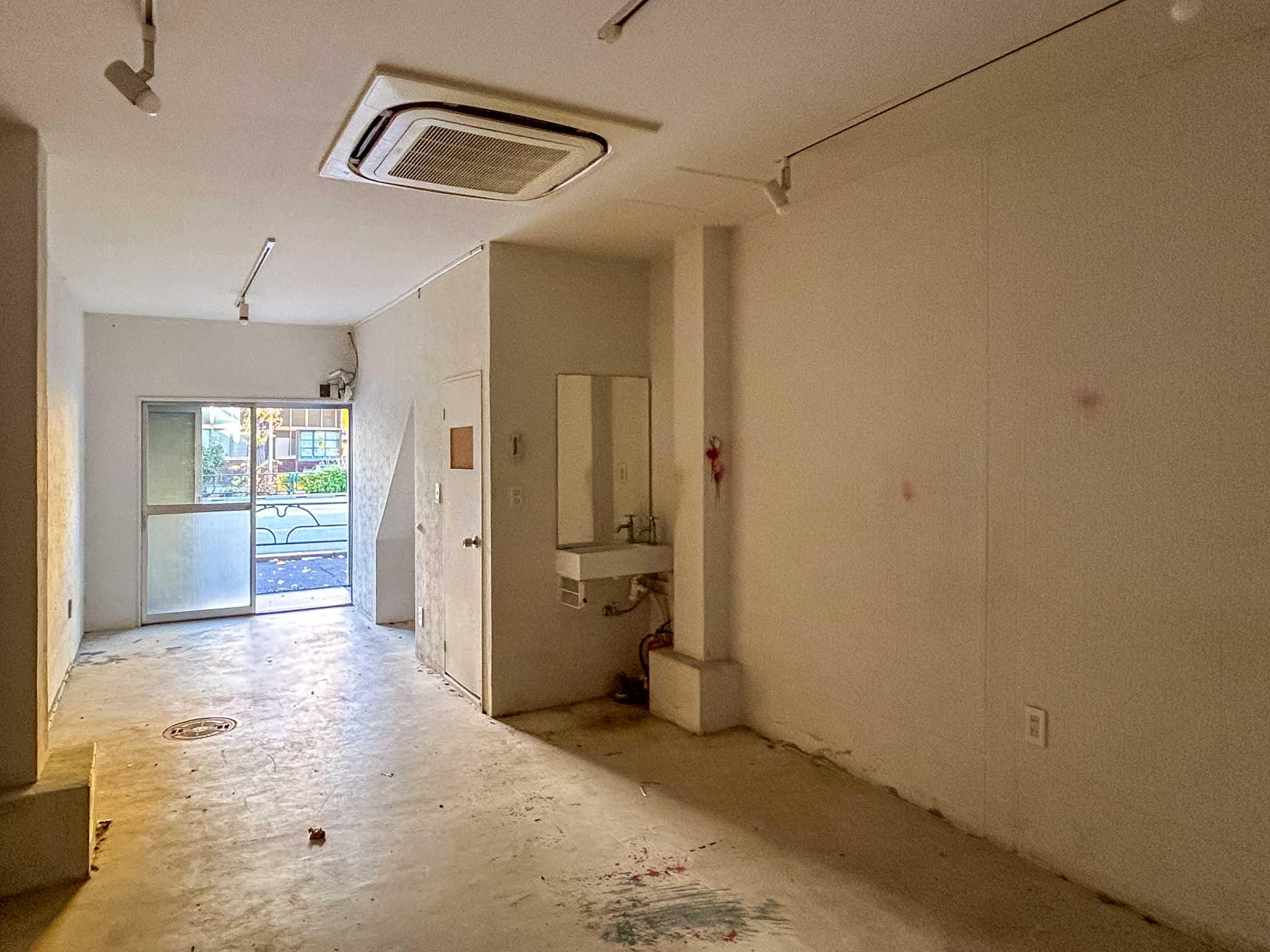 墨田区東向島の賃貸物件/店を始めるにはちょうどいい1階。トイレと洗面は出入口側にまとまっています