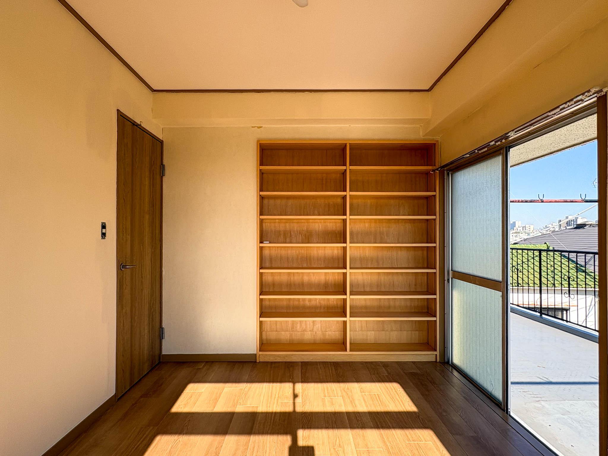 世田谷区代田の賃貸物件/便利な造り付けの収納棚