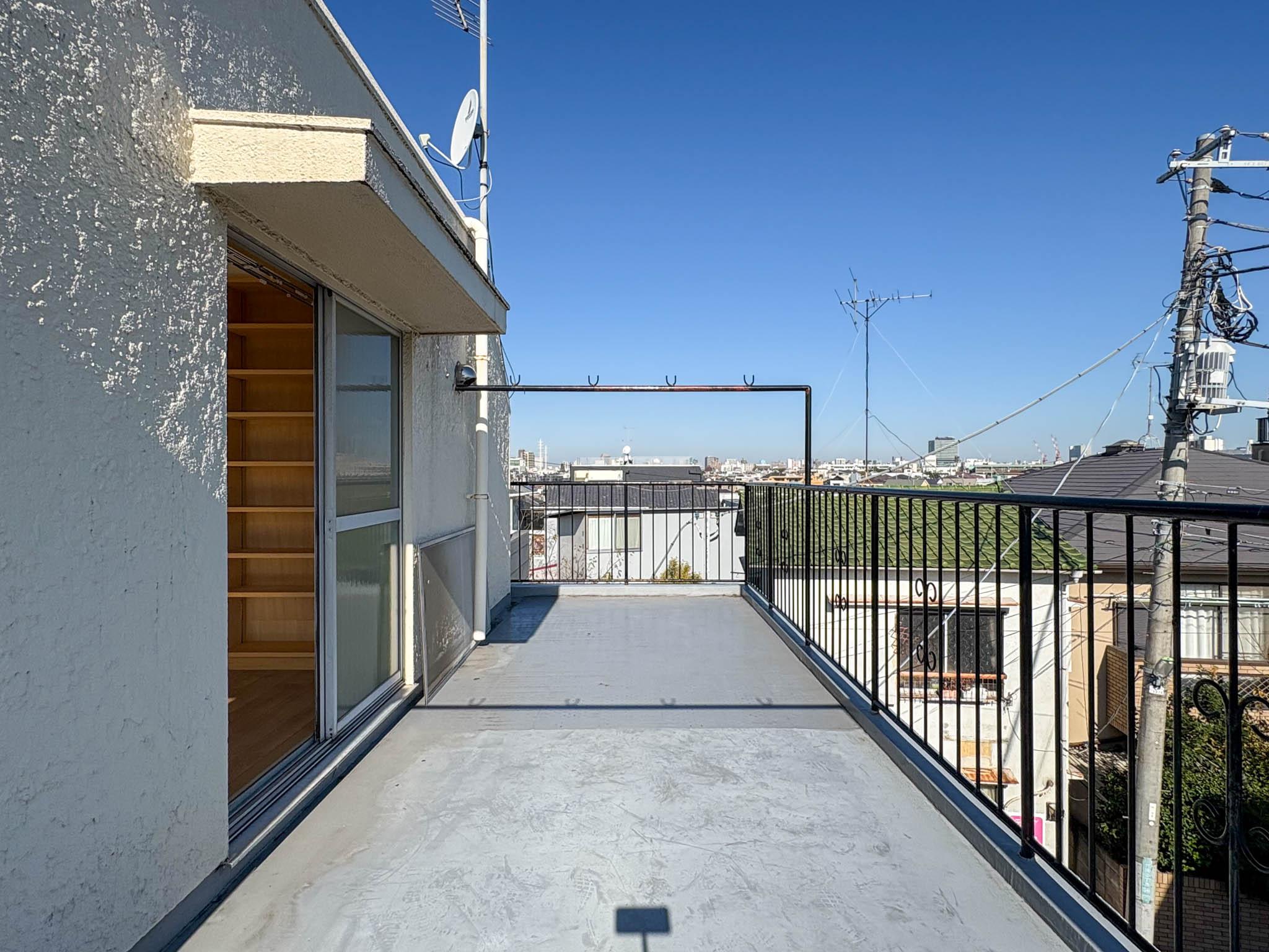 世田谷区代田の賃貸物件/広々としたルーフバルコニー