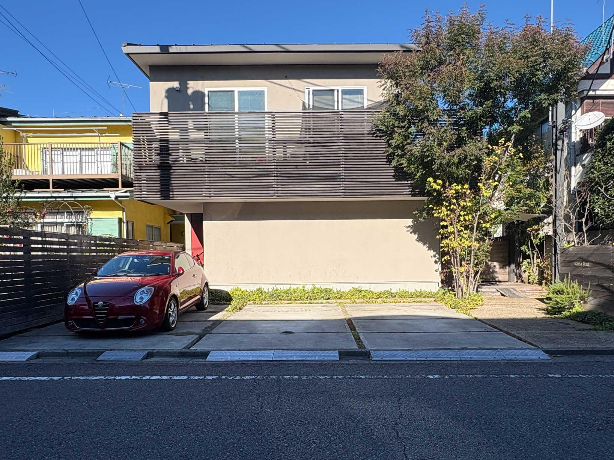 杉並区井草の賃貸物件/緑豊かな敷地に立つテラスハウス