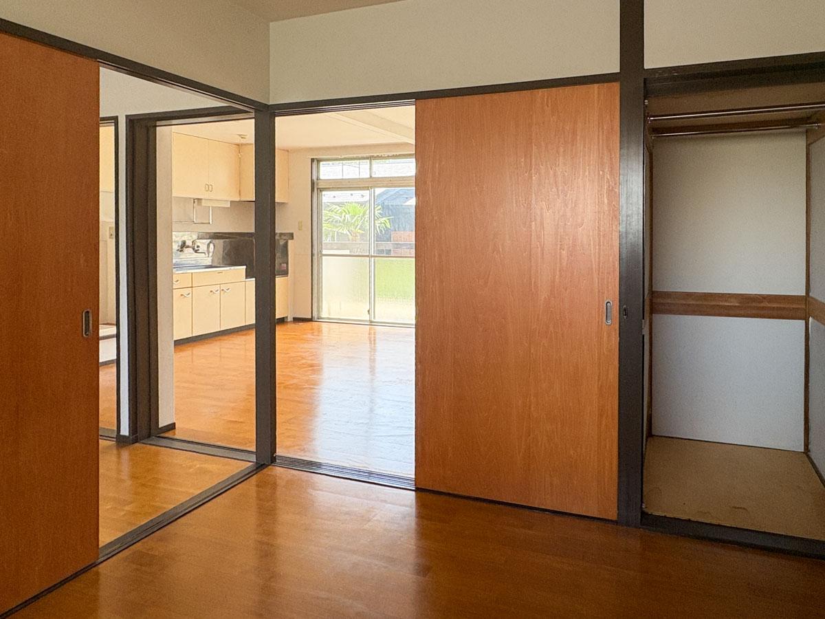 板橋区稲荷台の賃貸物件/4.5畳の寝室　この部屋には半間の収納がある