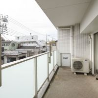 足立区東和の売買物件/ゆったりめのバルコニー