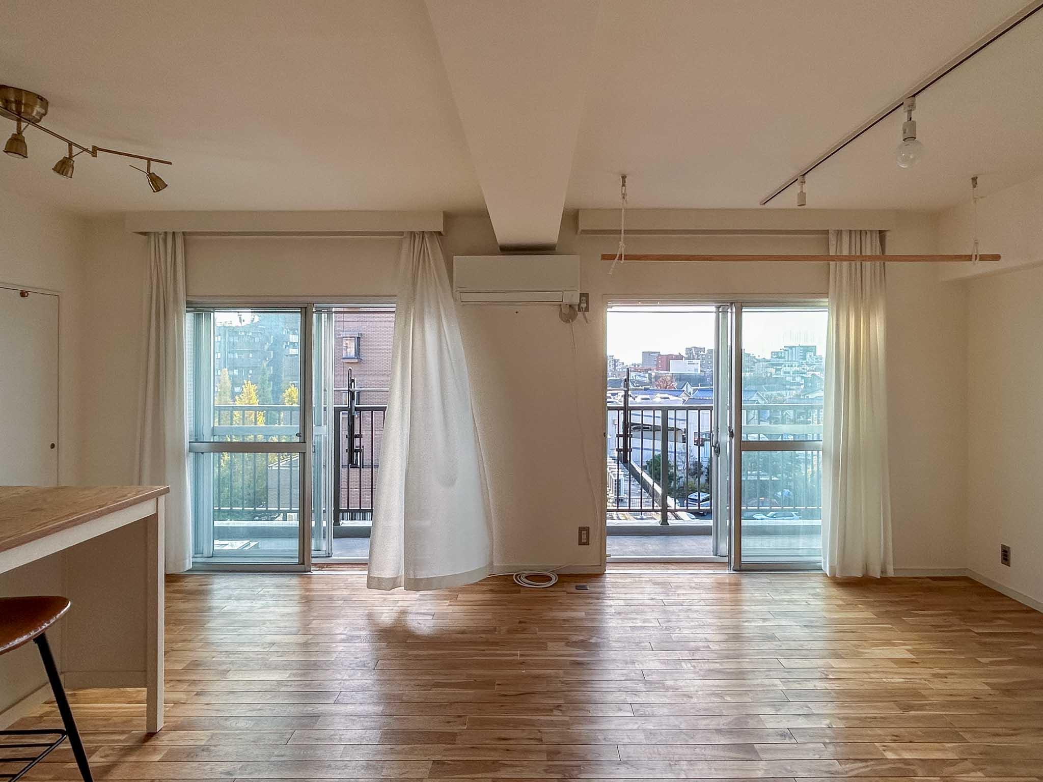 世田谷区玉川台の賃貸物件/リビング。ナチュラルな雰囲気にリノベーションされています