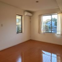 品川区北品川の賃貸物件/寝室。こちらも採光面がしっかりとあるため、光が入ってきます。