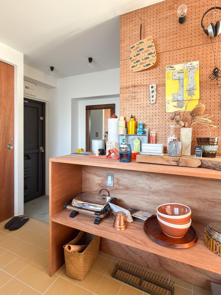 世田谷区池尻の賃貸物件/棚には電子レンジや調理器具を置ける仕様