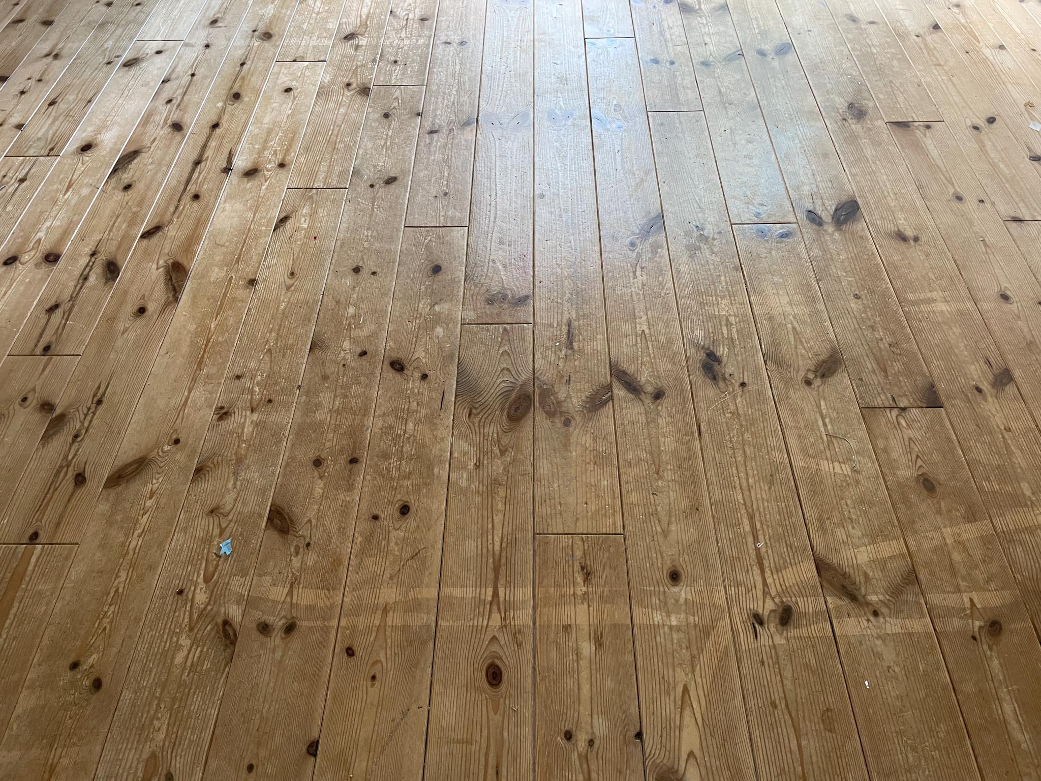 渋谷区富ヶ谷の賃貸物件/フローリングは傷が目立ちますが、味と思っていただけたら幸いです