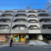 渋谷区富ヶ谷の賃貸物件/外観を南側から