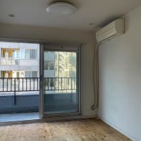 渋谷区富ヶ谷の賃貸物件/6.6畳洋室：それぞれの部屋がベランダに面しているのもいいところかと