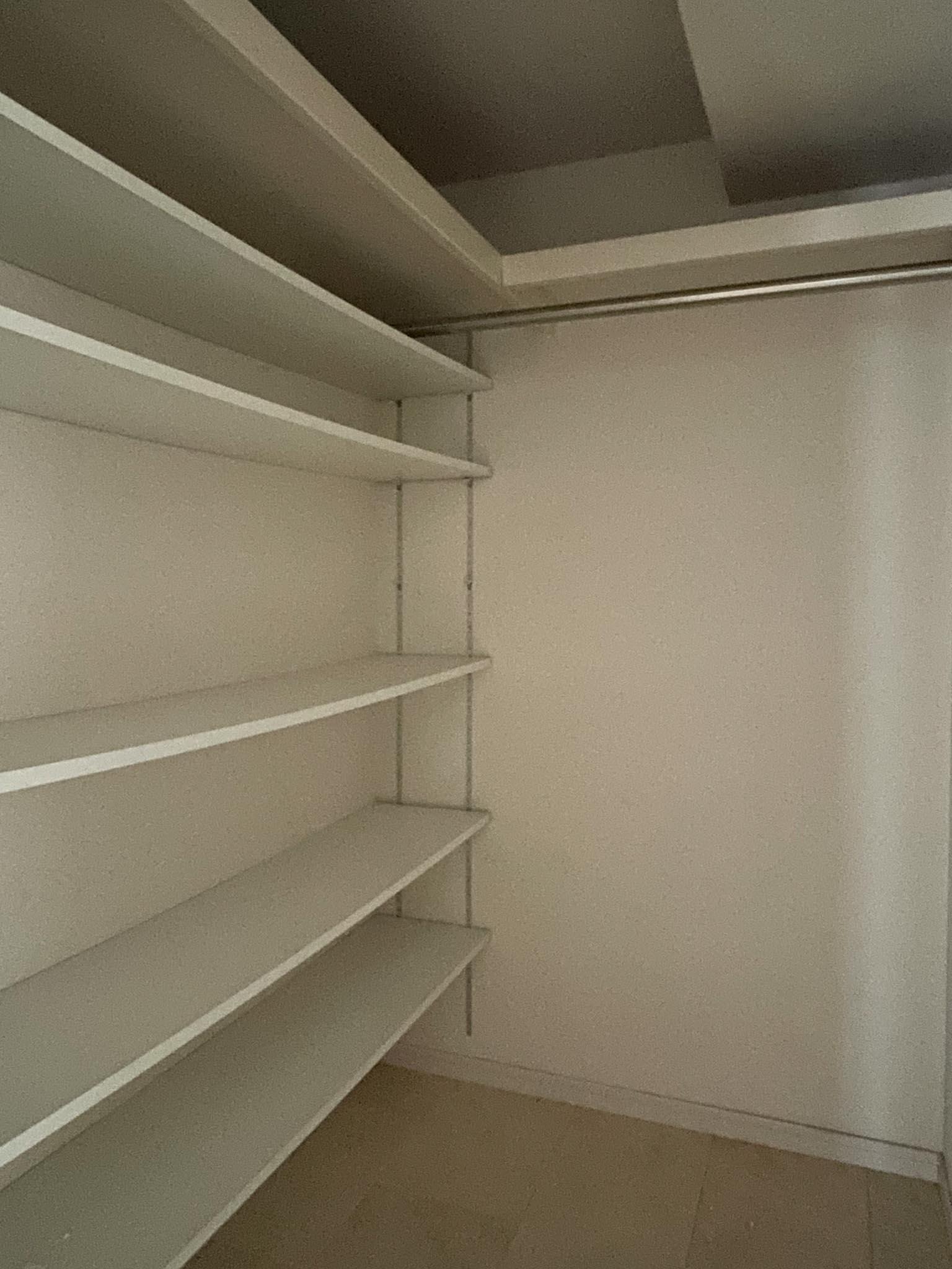 渋谷区富ヶ谷の賃貸物件/ウォークインクローゼット