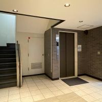 渋谷区富ヶ谷の賃貸物件/1F：エントランス