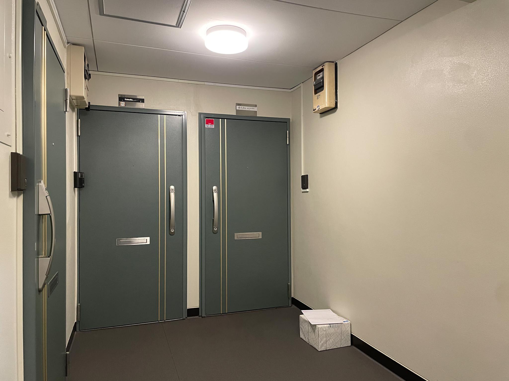 渋谷区富ヶ谷の賃貸物件/玄関外、共用部