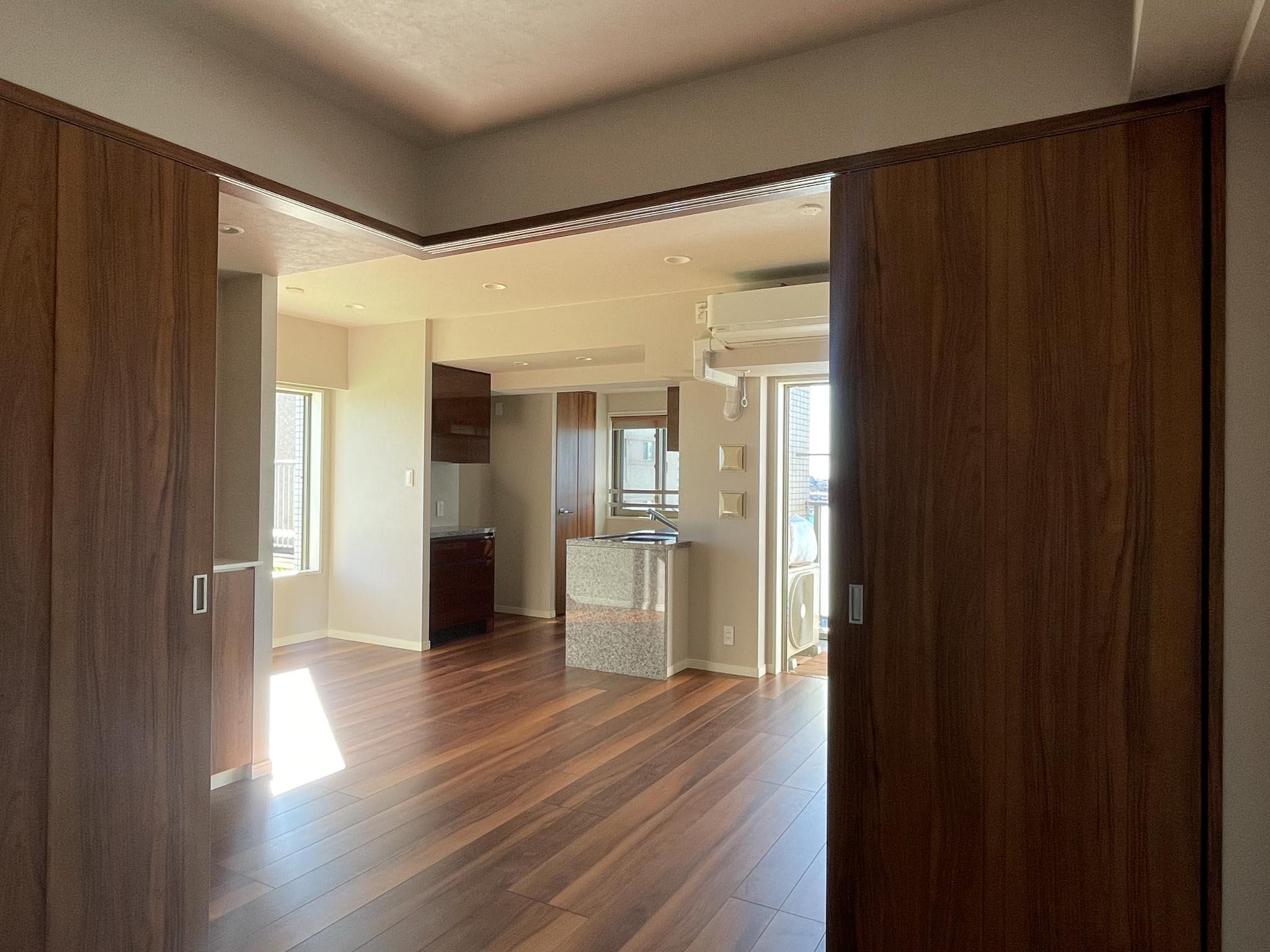 江戸川区篠崎町の賃貸物件/洋室①、4畳：内側から