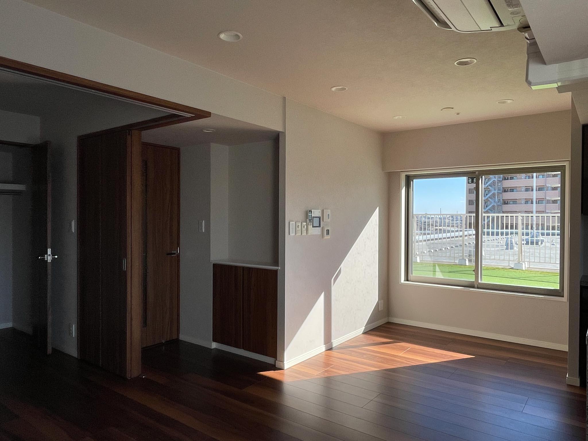 江戸川区篠崎町の賃貸物件/リビングを南に向かって