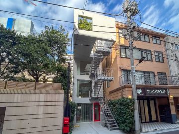 港区南青山の賃貸物件/南青山にすらりと一棟