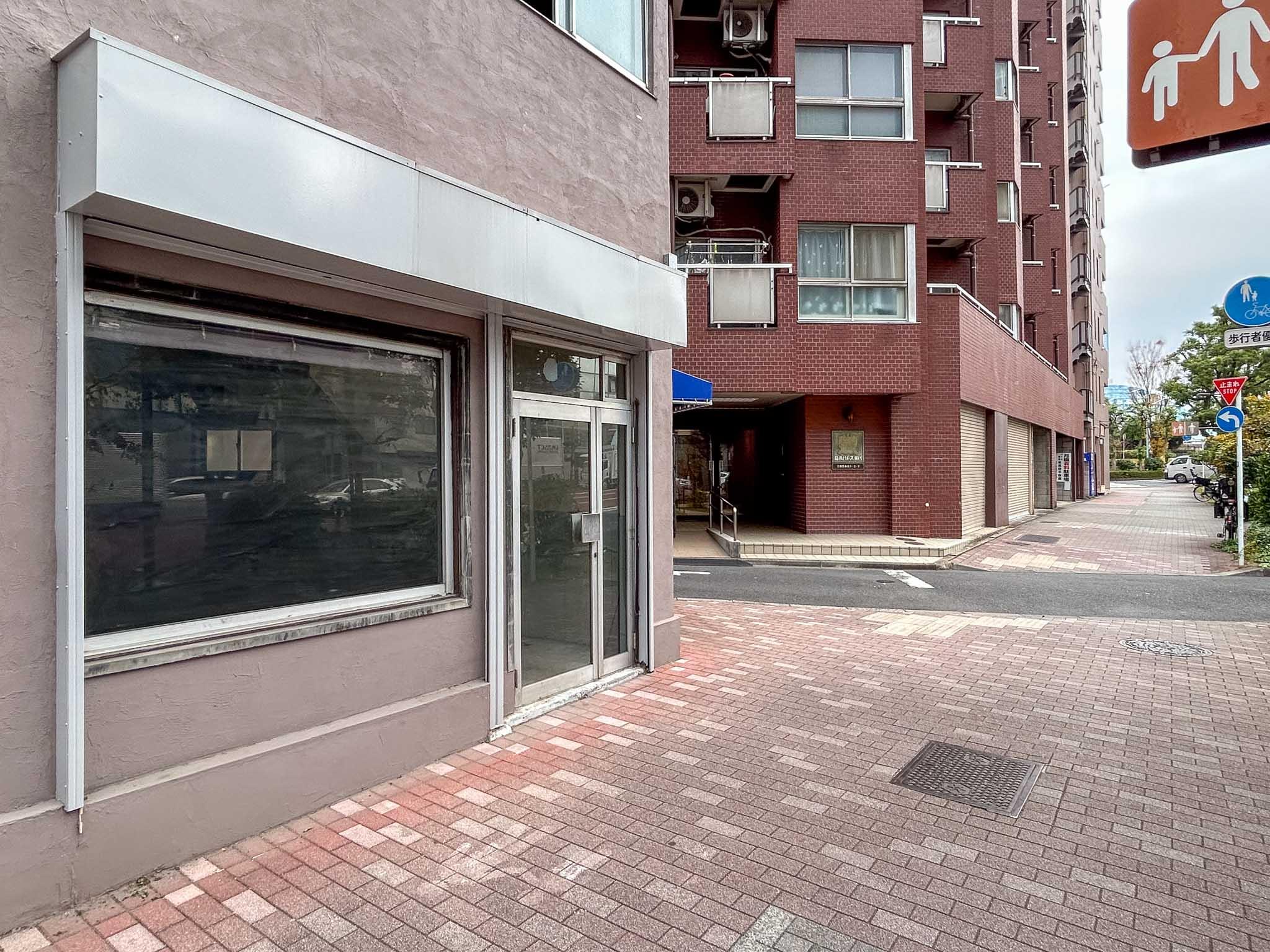 江東区永代の賃貸物件/この先を少し歩いた先に、隅田川があります