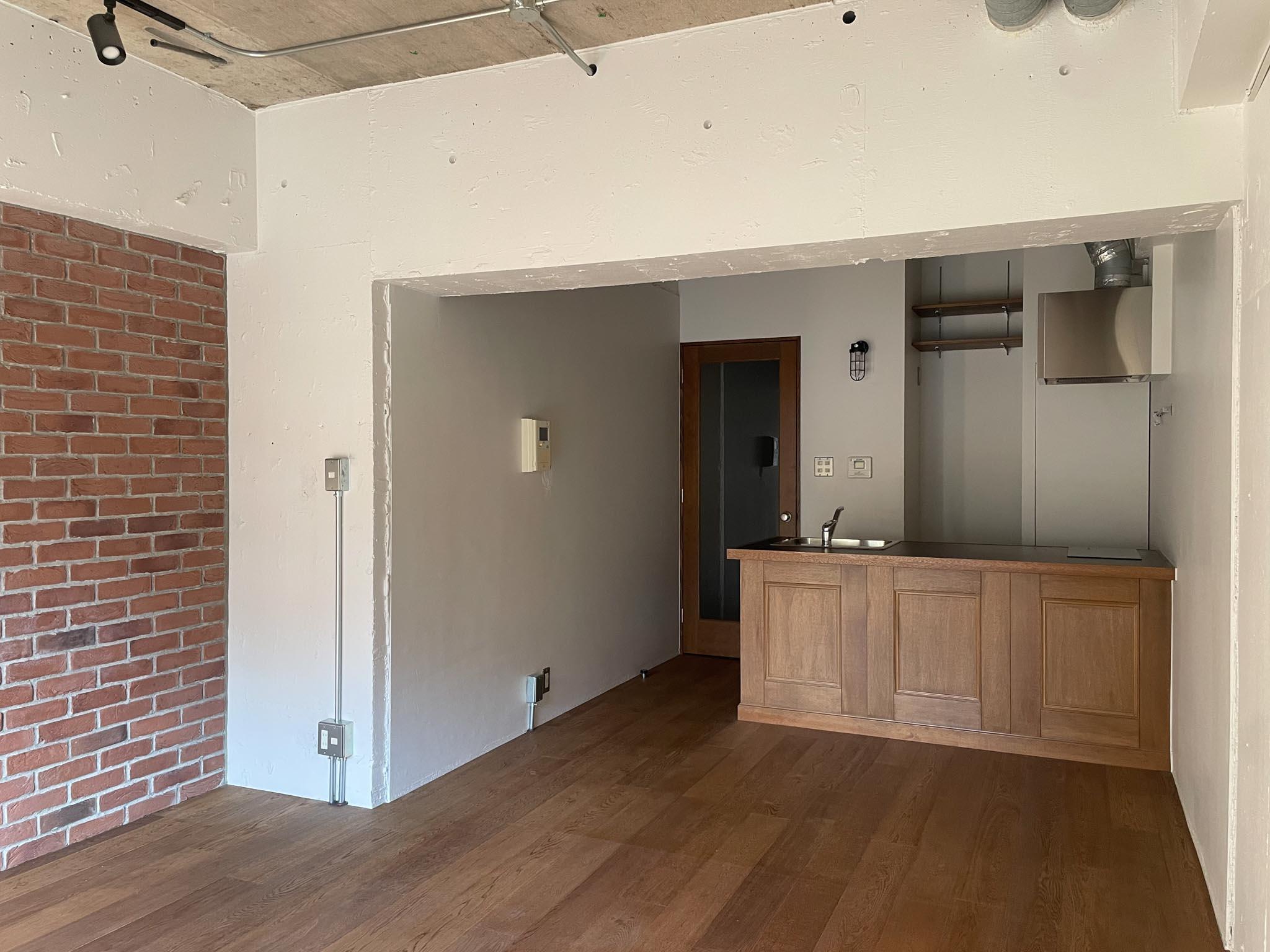 文京区小石川の賃貸物件/部屋を東に向かって