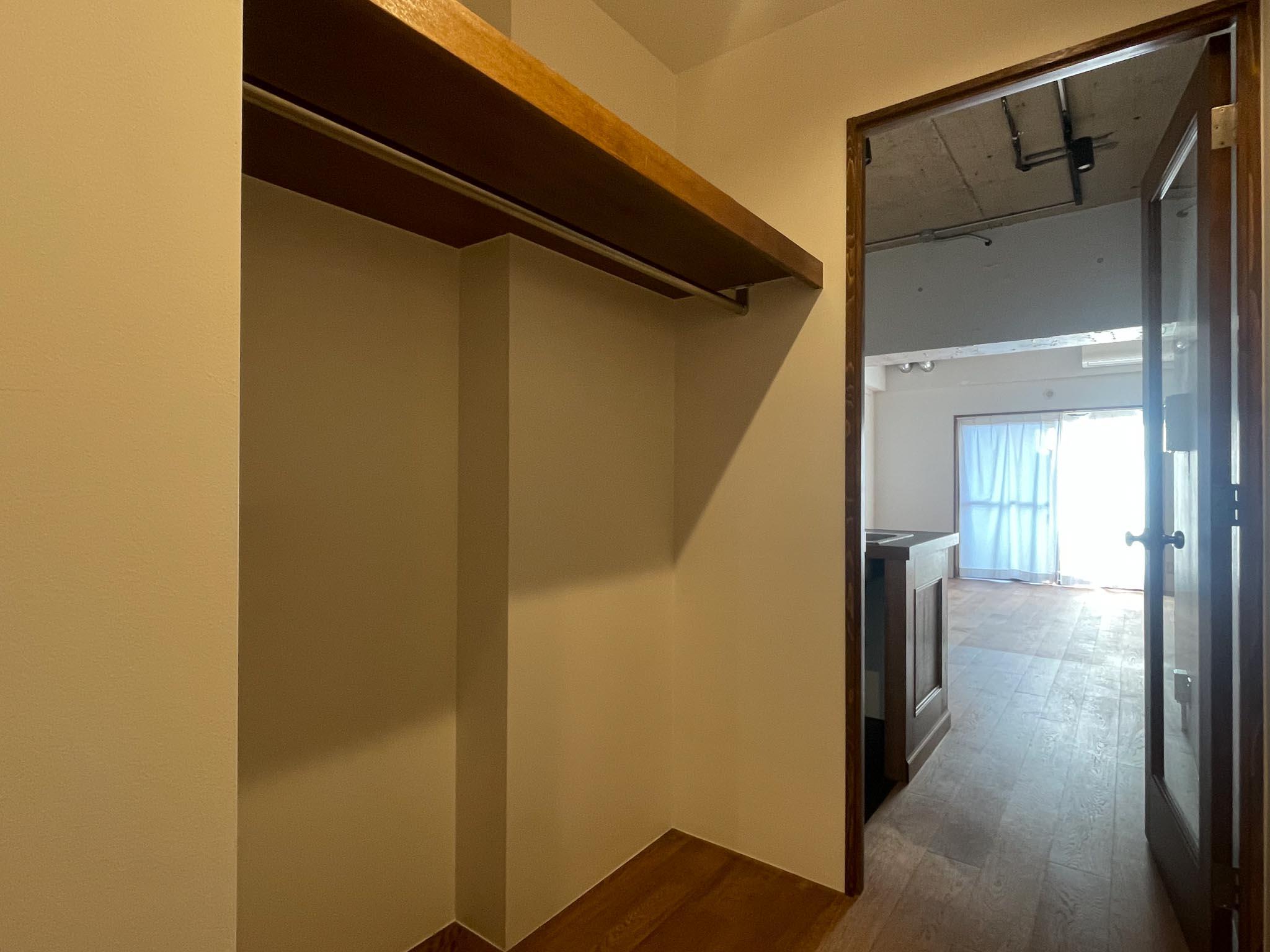 文京区小石川の賃貸物件/廊下にオープンクローゼットがあります