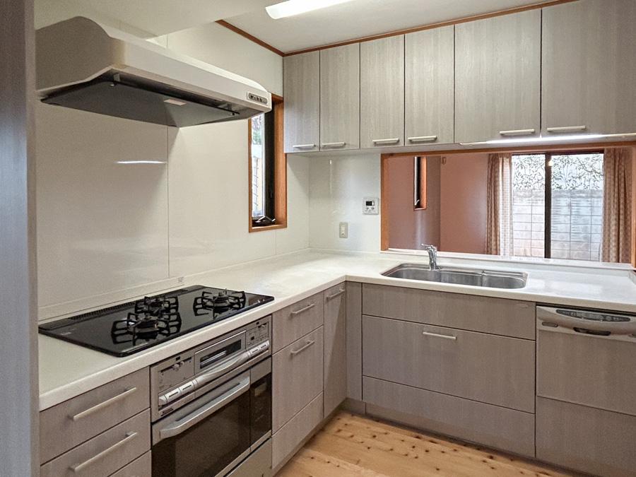 目黒区柿の木坂の賃貸物件/キッチン。広々としたスペースです。