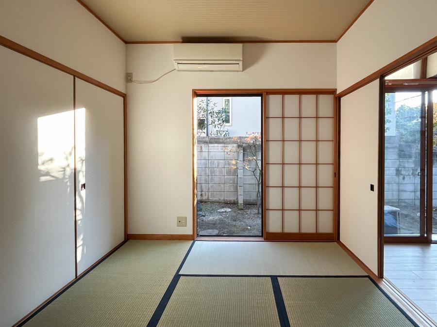 目黒区柿の木坂の賃貸物件/１階和室。6畳ほどのスペースです。