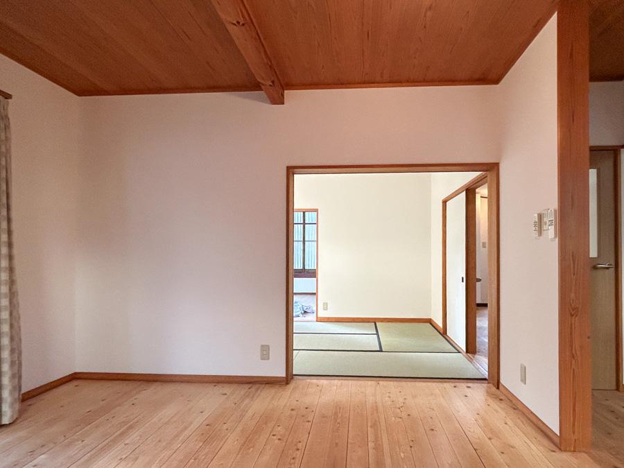 目黒区柿の木坂の賃貸物件/リビング別角度から