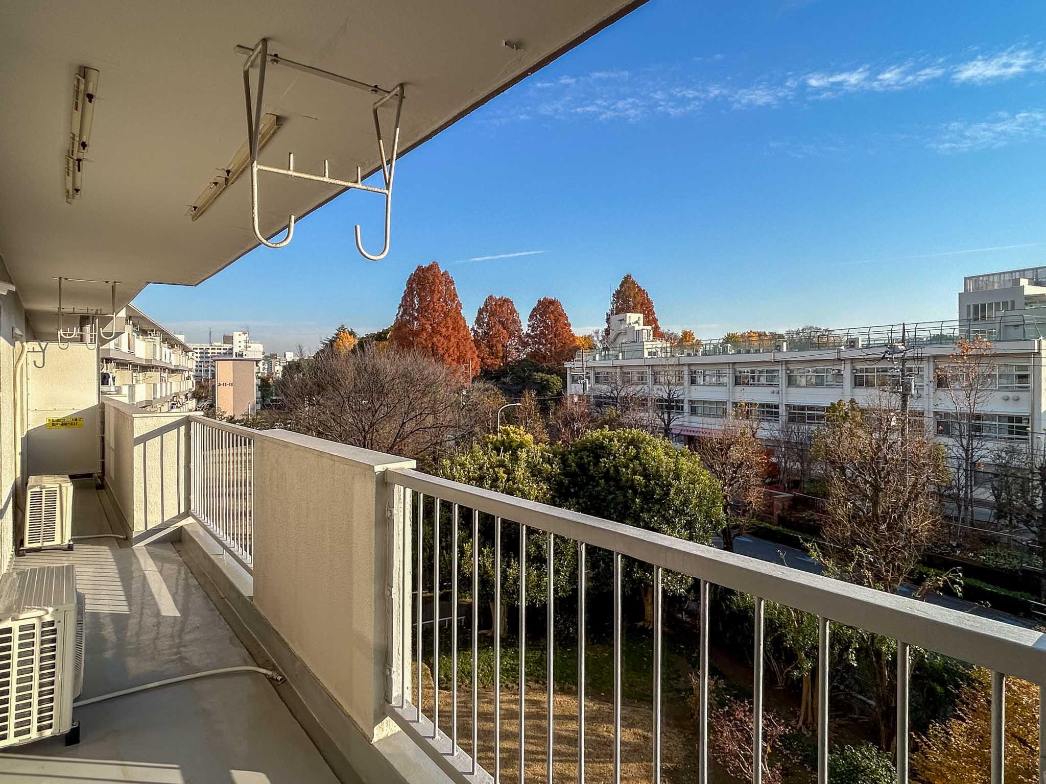 板橋区高島平の賃貸物件/四季の移ろいを感じられる、ベランダからの景色