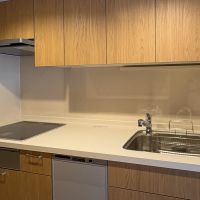 新宿区弁天町の賃貸物件/キッチン　IHコンロは3口