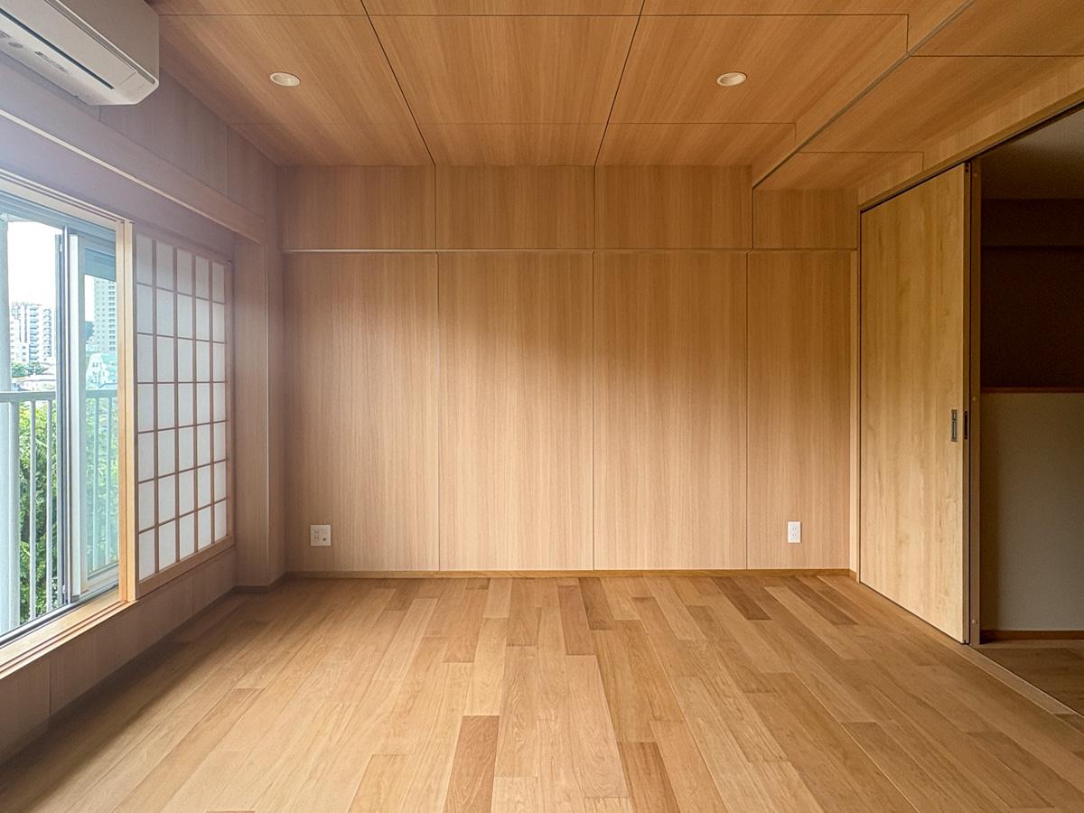 新宿区弁天町の賃貸物件/上階の南側個室