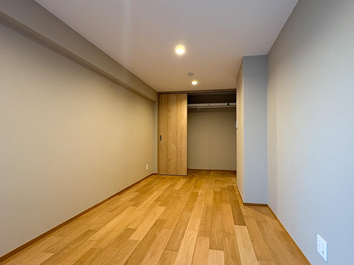 新宿区弁天町の賃貸物件/上階の北側個室