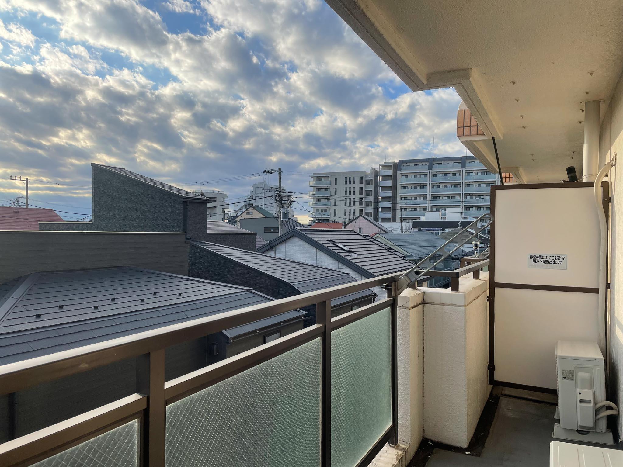 杉並区西荻南の賃貸物件/ベランダの西側
