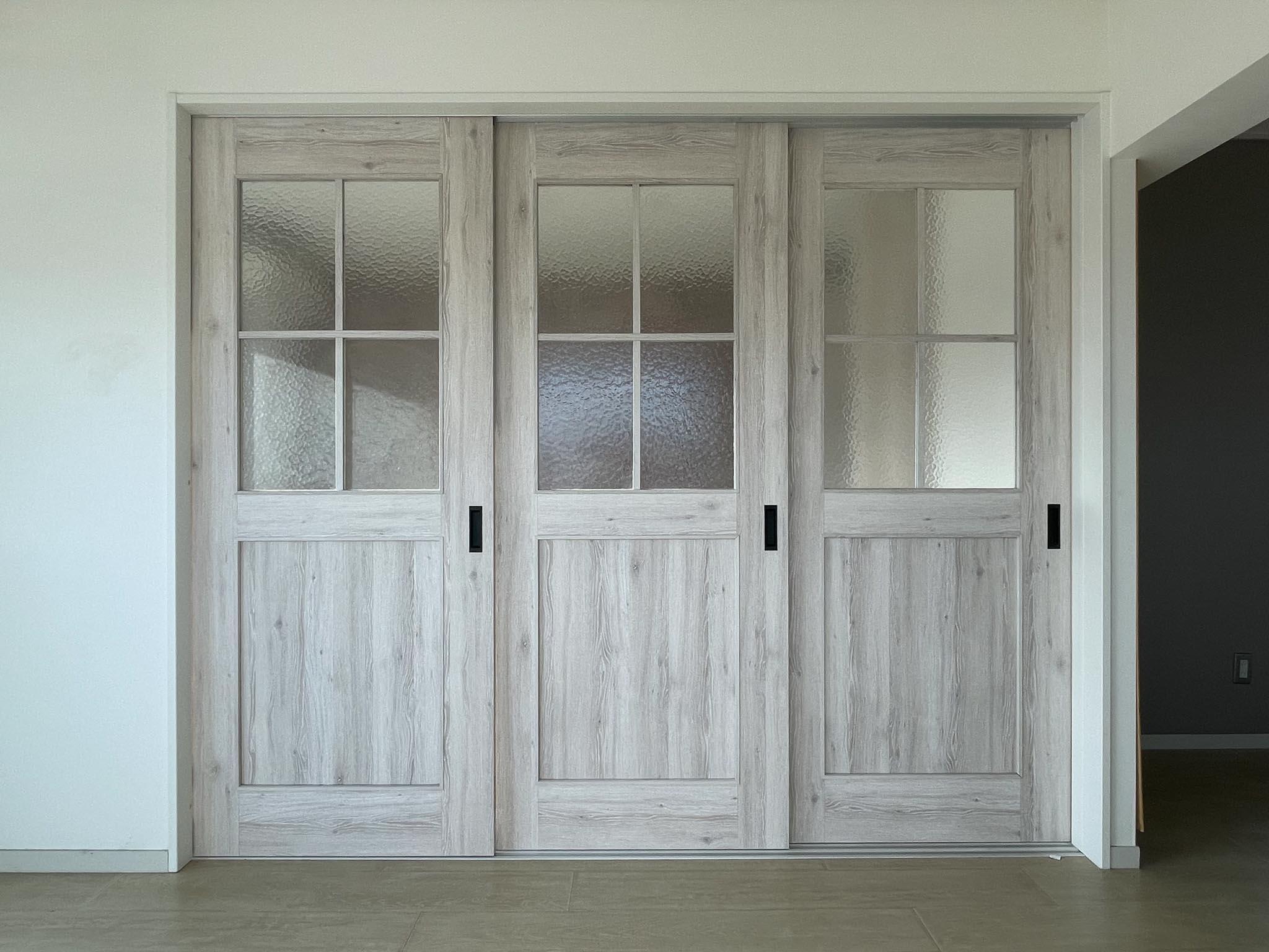 杉並区西荻南の賃貸物件/リビングと洋室は引き戸で区切ることができます