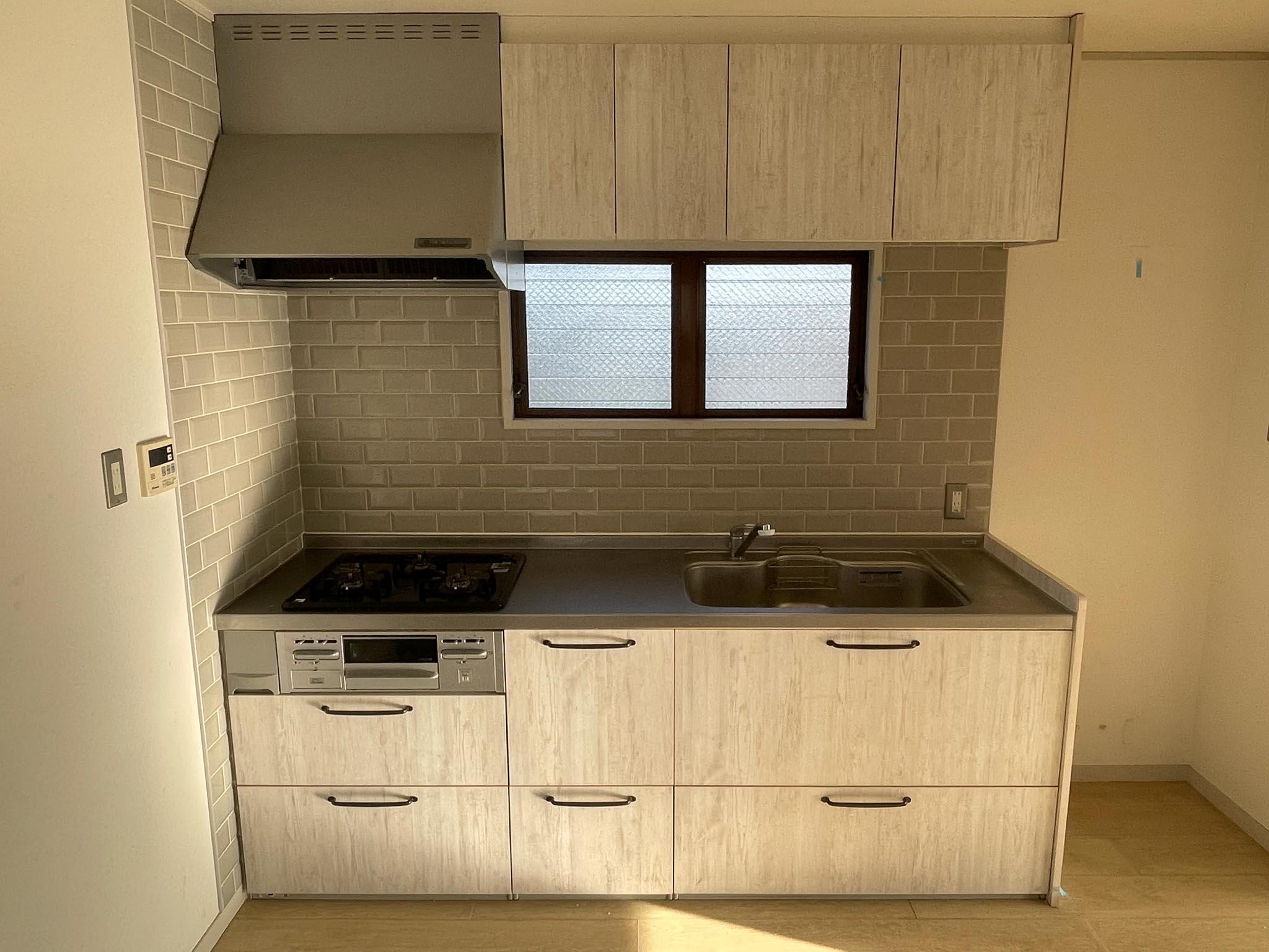 杉並区西荻南の賃貸物件/3口ガスコンロにグリル付きのキッチン