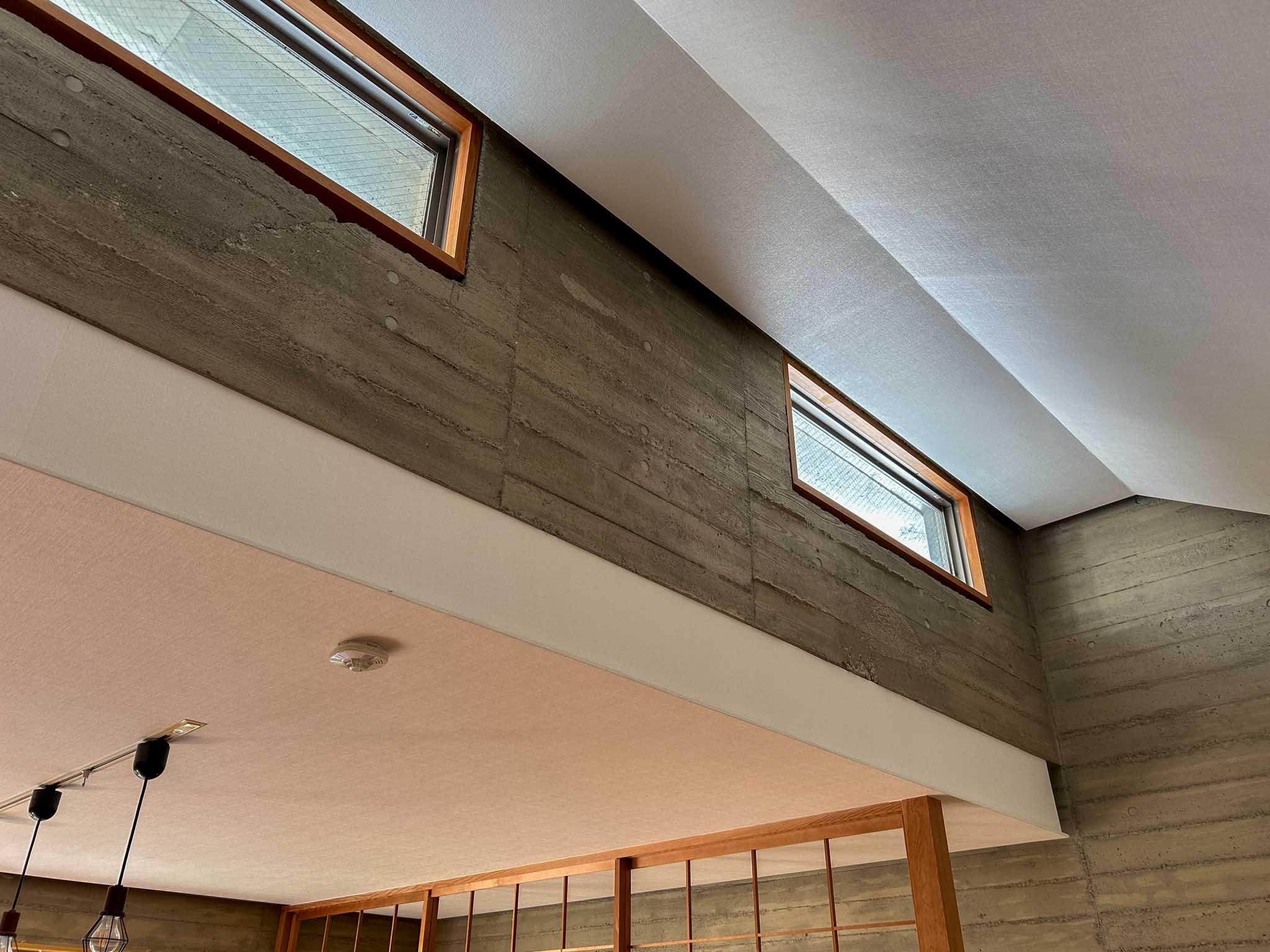 杉並区成田西の賃貸物件/2階：光が届きにくい北側を照らす天窓がついています