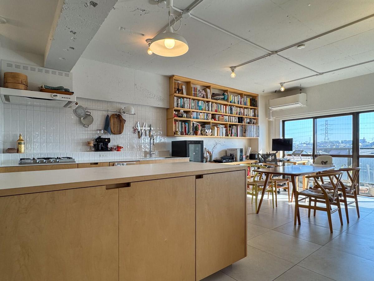 杉並区永福の売買物件/友人が来た際には、自然と人が集まるというカウンター