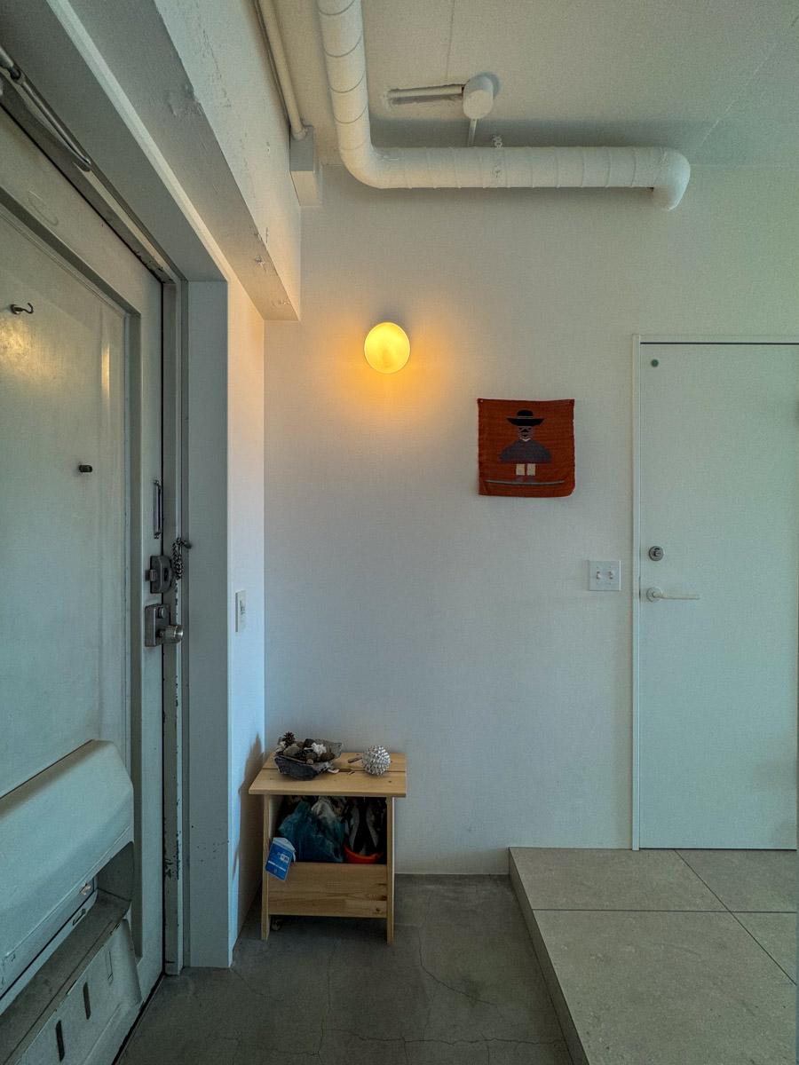 杉並区永福の売買物件/玄関の雰囲気も良い感じ