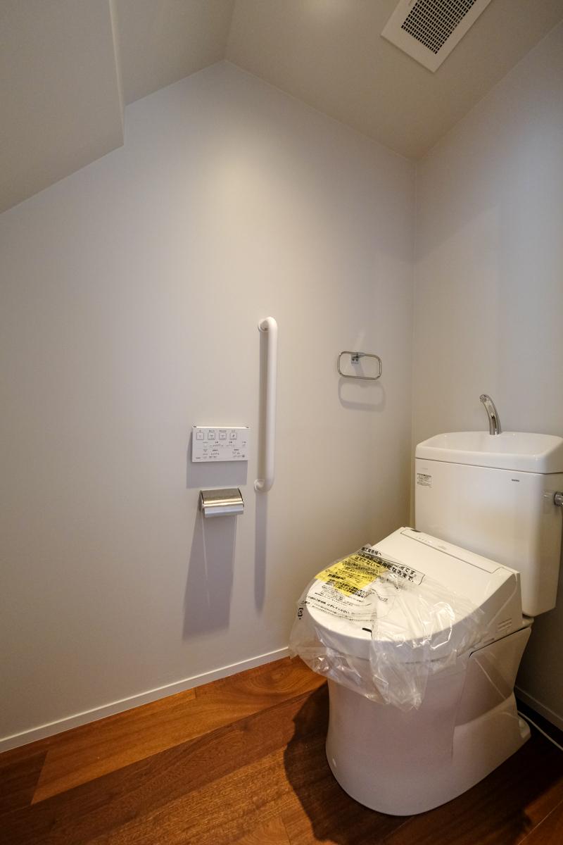 武蔵野市吉祥寺南町の賃貸物件/C号室：トイレ