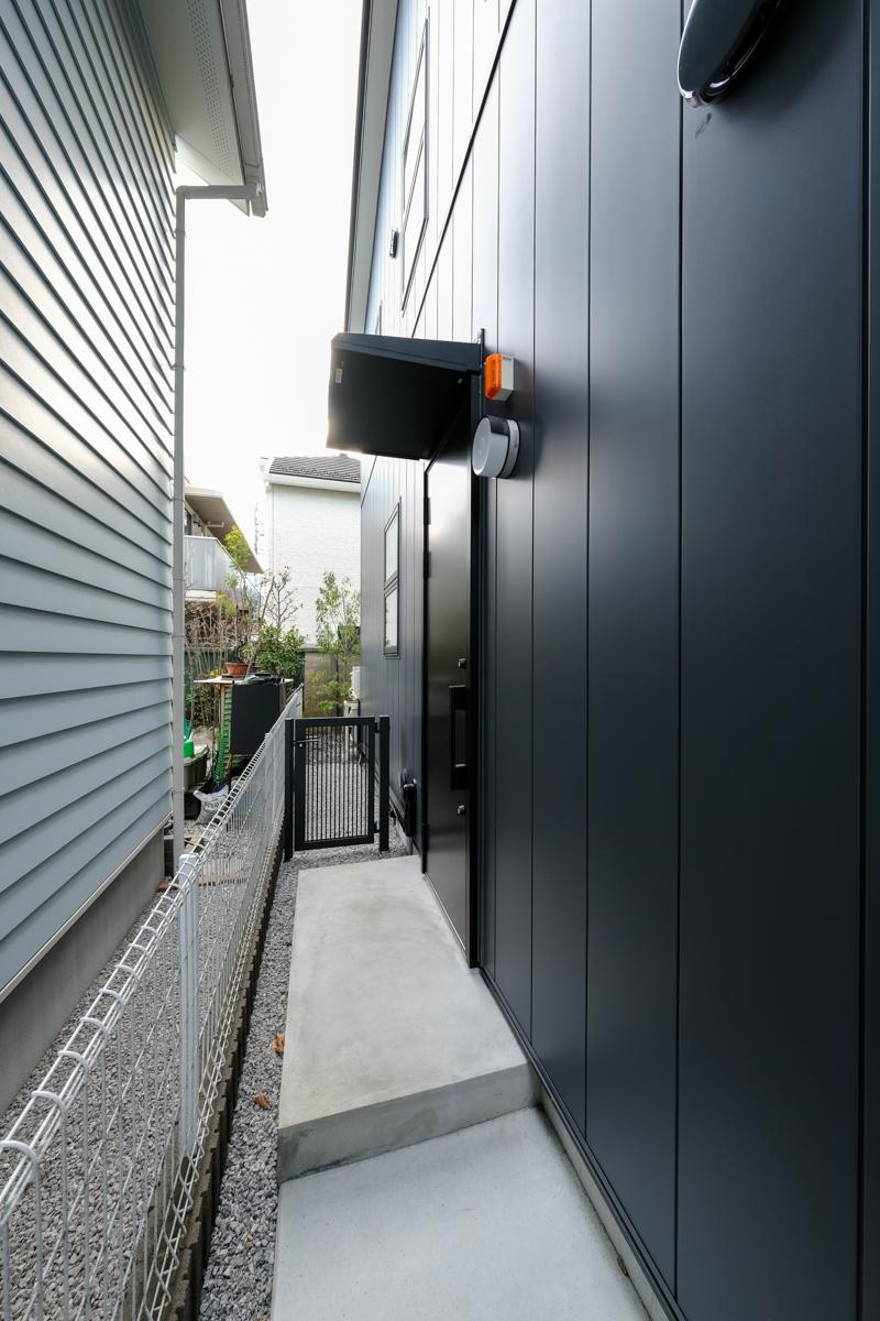 武蔵野市吉祥寺南町の賃貸物件/C号室：玄関