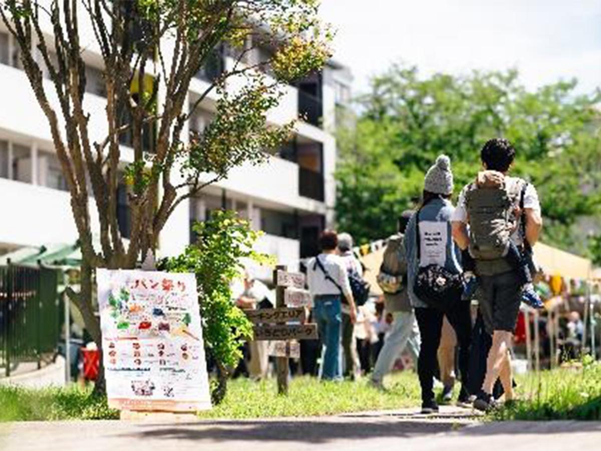 足立区東綾瀬の賃貸物件/敷地内で行われたイベント時の様子