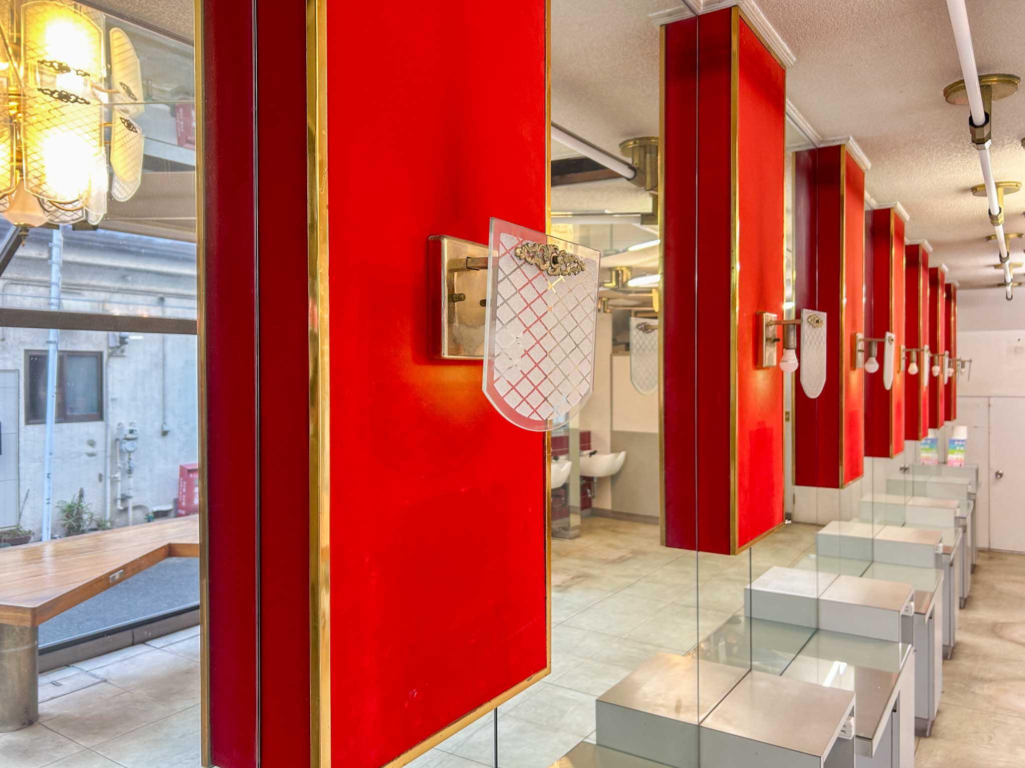 荒川区西尾久の賃貸物件/これでもかというほど、装飾が施されている