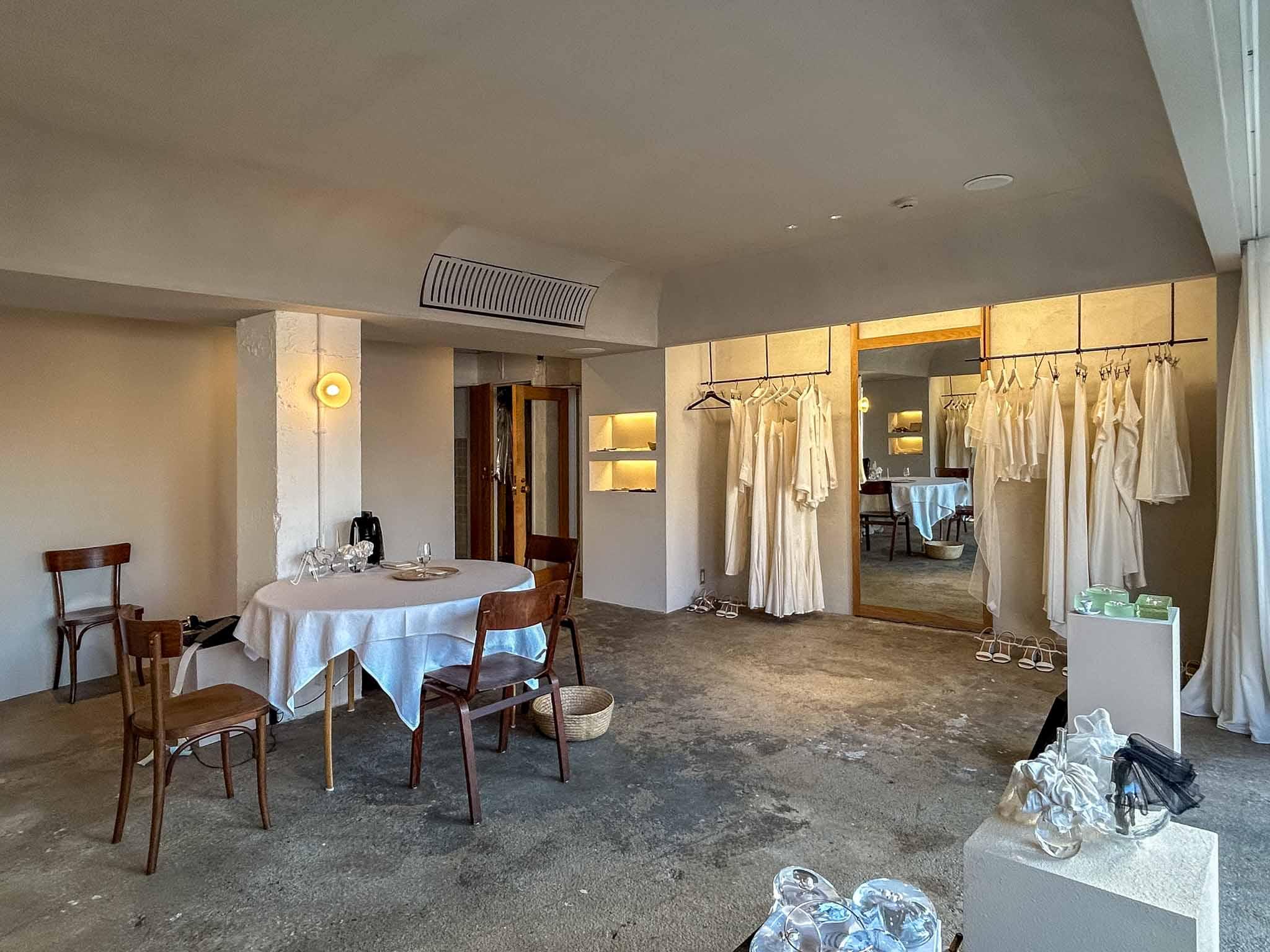 渋谷区恵比寿南の賃貸物件/ゆったりした部屋と、ちいさな3つの部屋からなる間取り