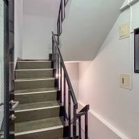 渋谷区千駄ヶ谷の賃貸物件/階段