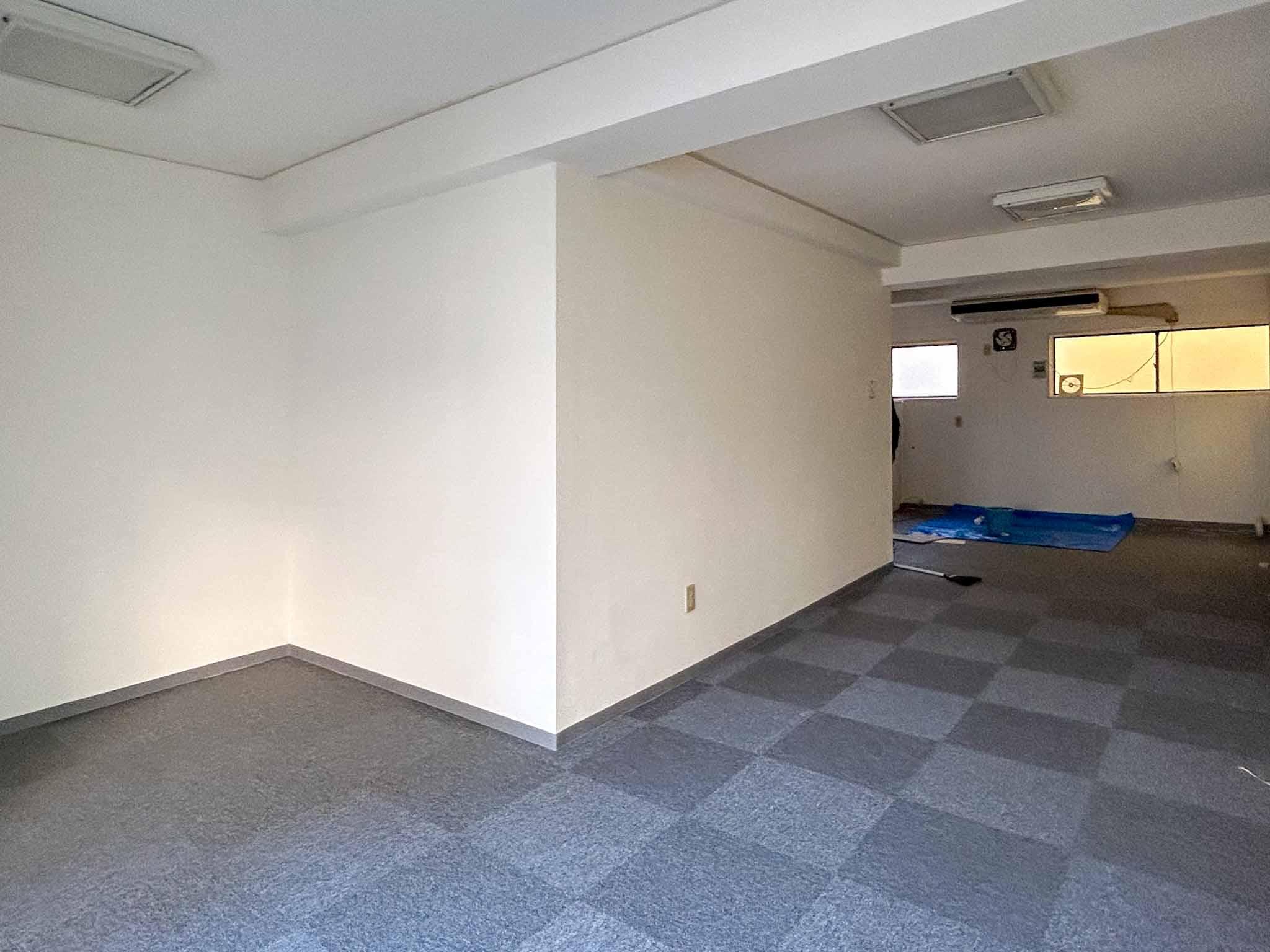 渋谷区千駄ヶ谷の賃貸物件/2階・3階：コの字型のプラン。南北で使い分けもできそう