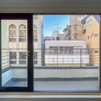 渋谷区千駄ヶ谷の賃貸物件/4階：他の階より少し広めのバルコニー